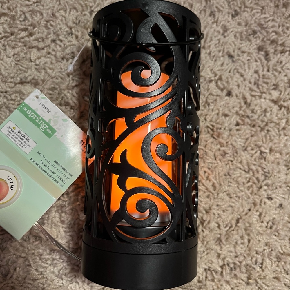 2 New outside/inside use decorative lights